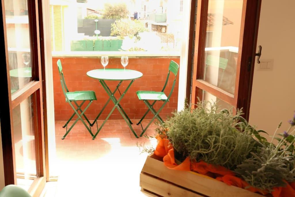 Cozy Coastal Gateway Lägenhet Lido di Ostia Exteriör bild